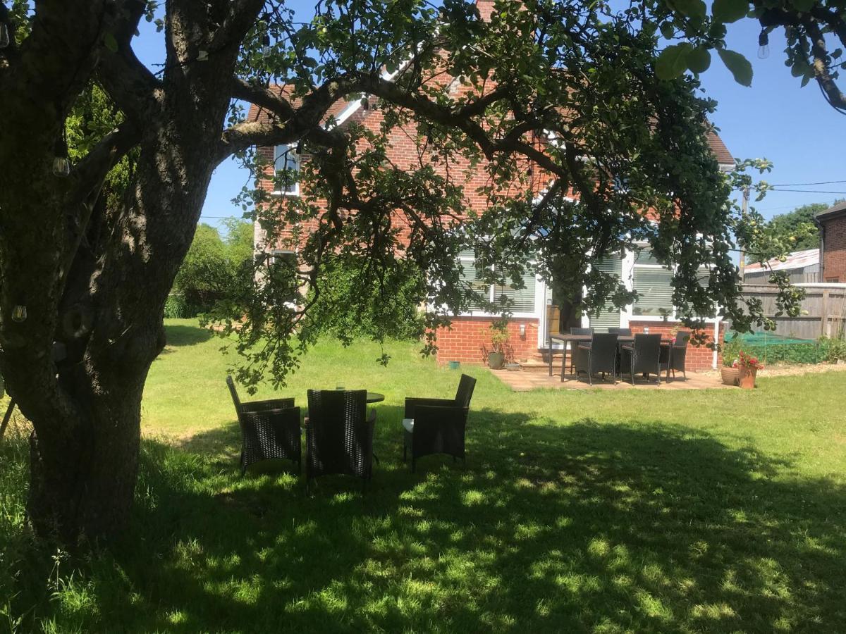 Redbrook Farm Bnb - Gateway To The New Forest Фордингбридж Екстериор снимка