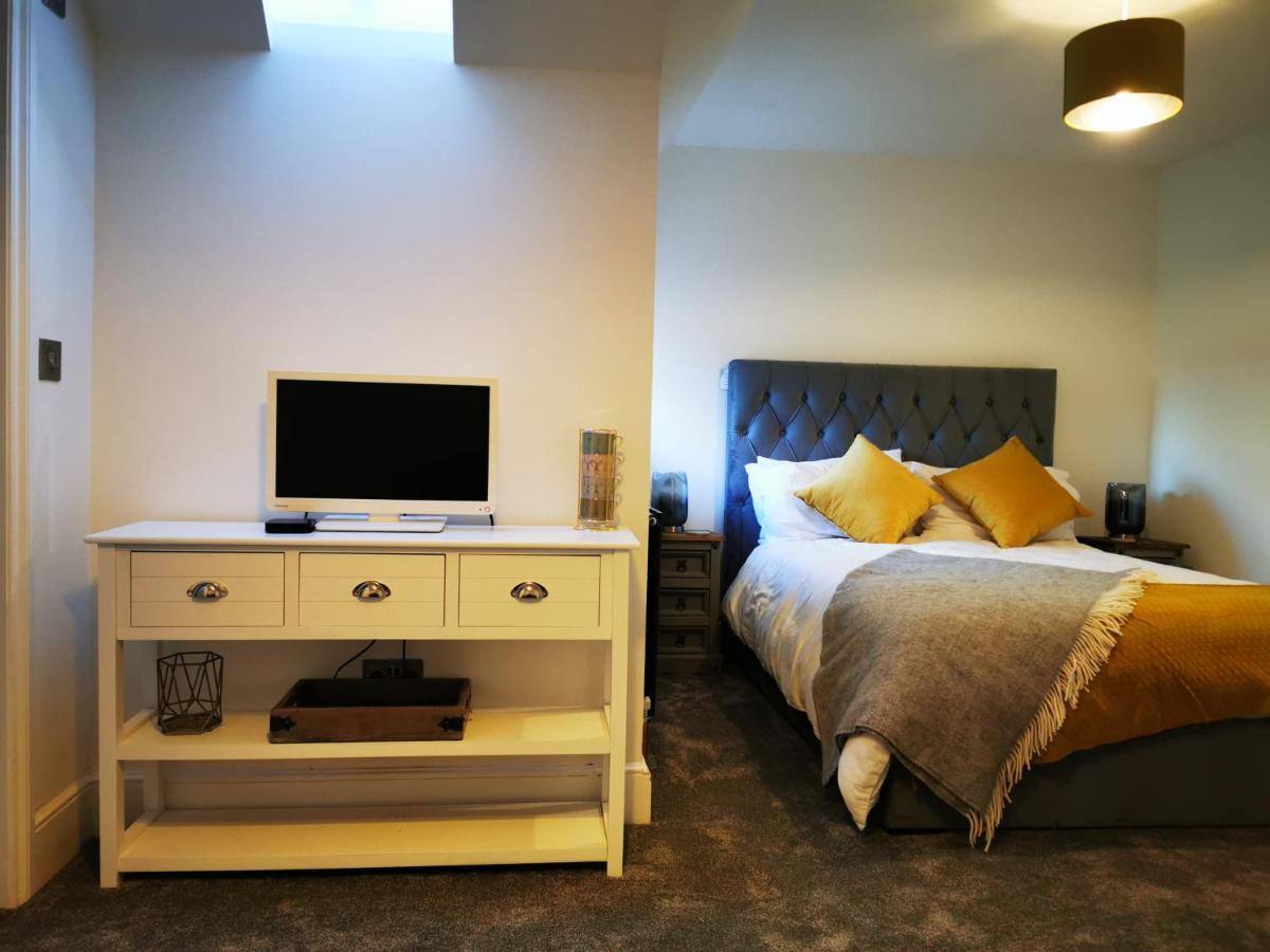 Redbrook Farm Bnb - Gateway To The New Forest Фордингбридж Екстериор снимка