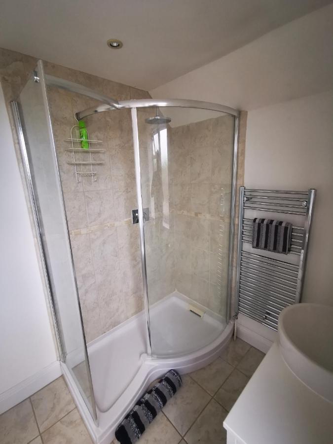 Redbrook Farm Bnb - Gateway To The New Forest Фордингбридж Екстериор снимка