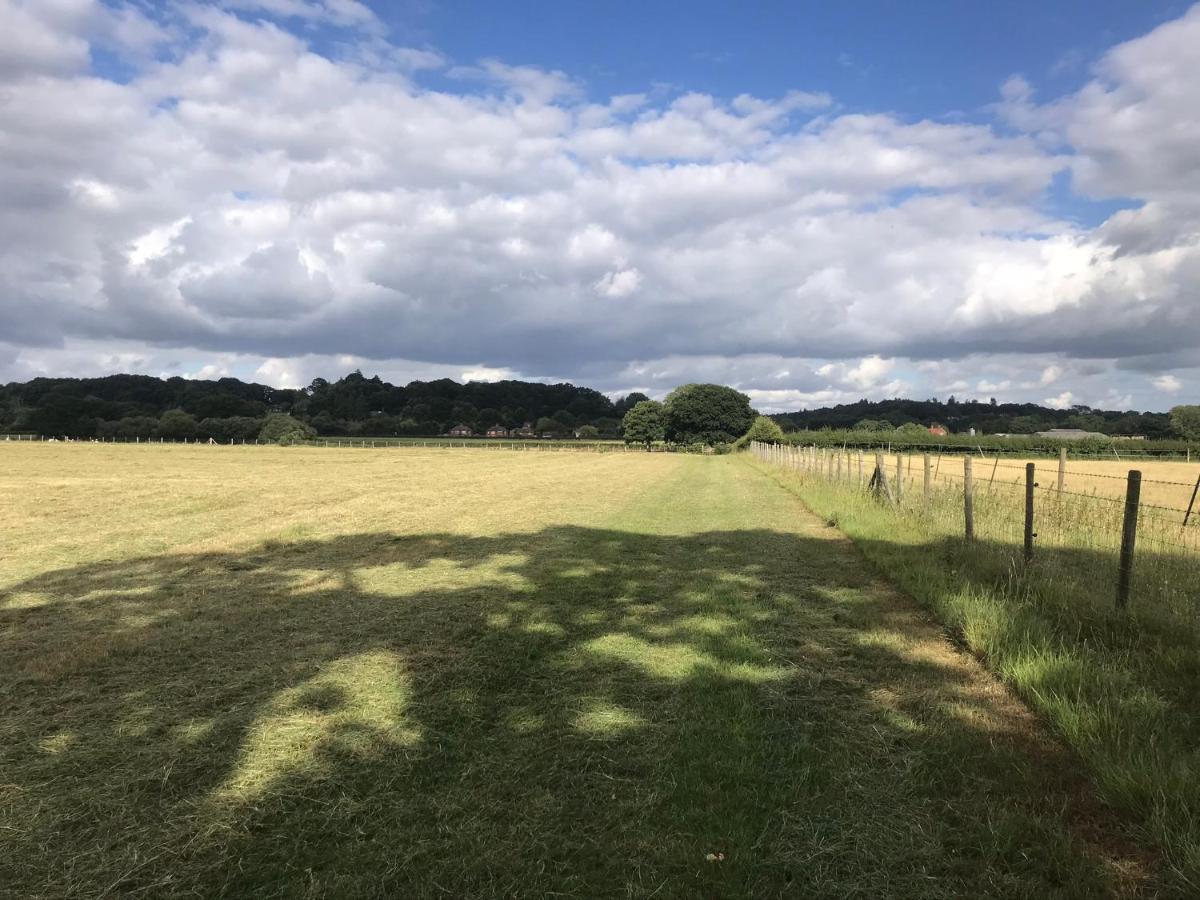 Redbrook Farm Bnb - Gateway To The New Forest Фордингбридж Екстериор снимка