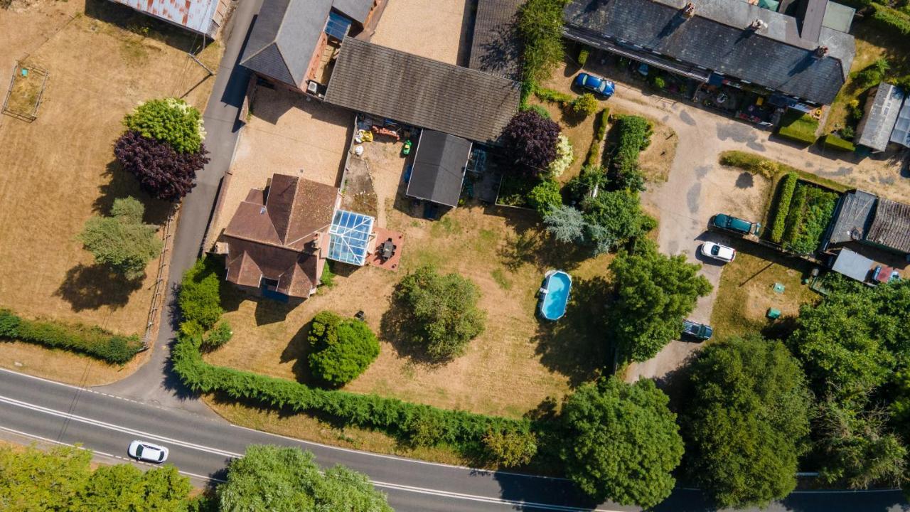 Redbrook Farm Bnb - Gateway To The New Forest Фордингбридж Екстериор снимка